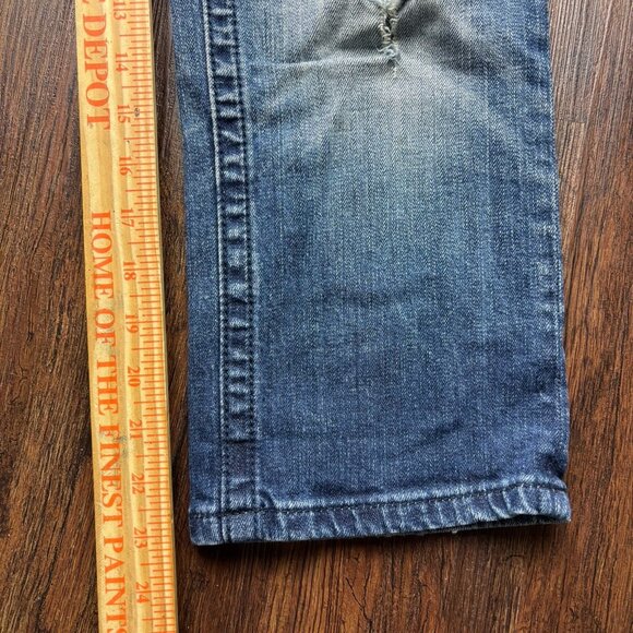 Miss Me Capri Jeans Rhinestone Leaves Distressed Medium Wash Women’s Size 29 - Picture 9 of 11